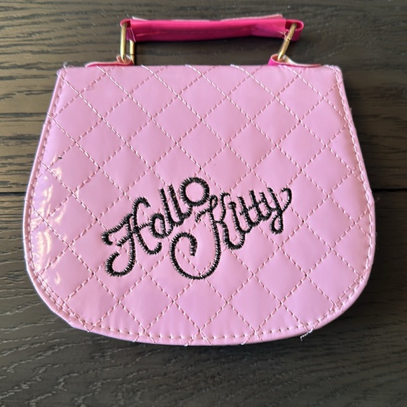 Hello Kitty crossbody bag for teens and adults. Brand new 6.6 x 6.6 - Picture 2 of 3
